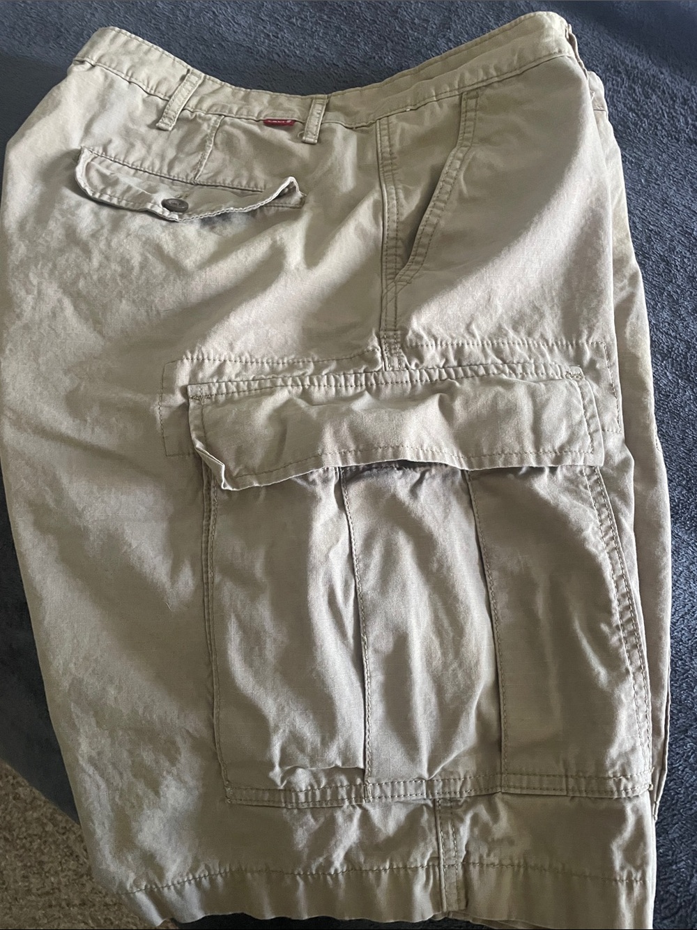 Levi's Khaki Cargo Shorts - Neutral Tan